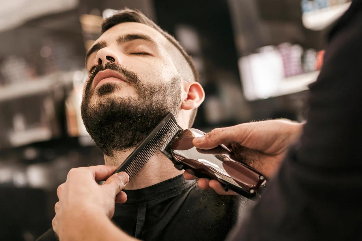  JBS Barber : Masterful Shaving & Relaxing Facial Care